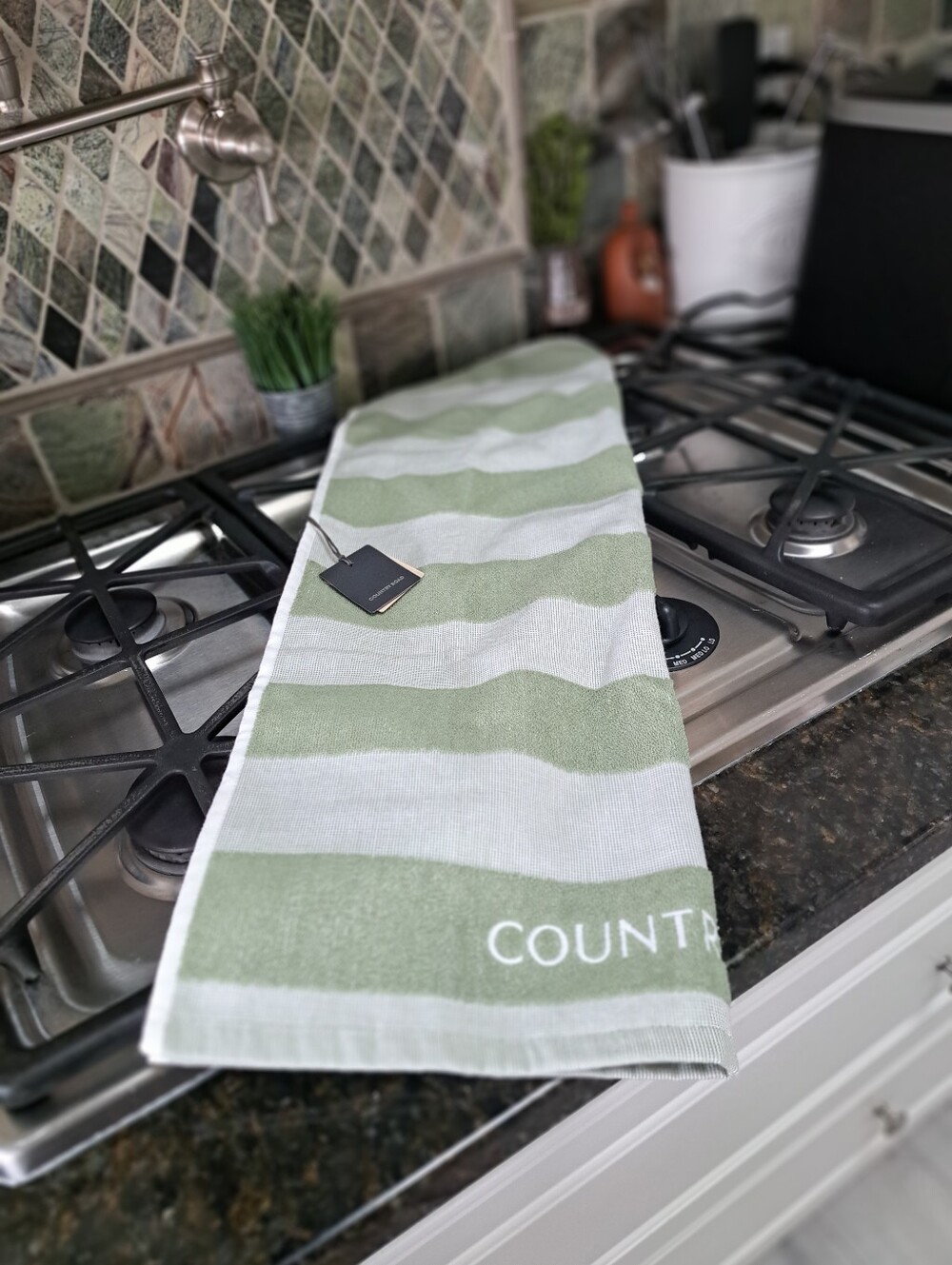 NWT Australian  'Country Road' Hand Towel